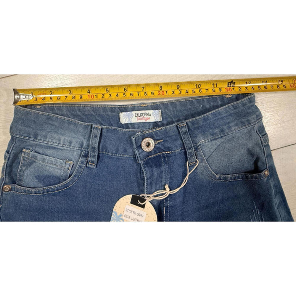 NWT California Vintage Light Blue Distressed Denim jean Shorts Size 7 - Picture 8 of 15